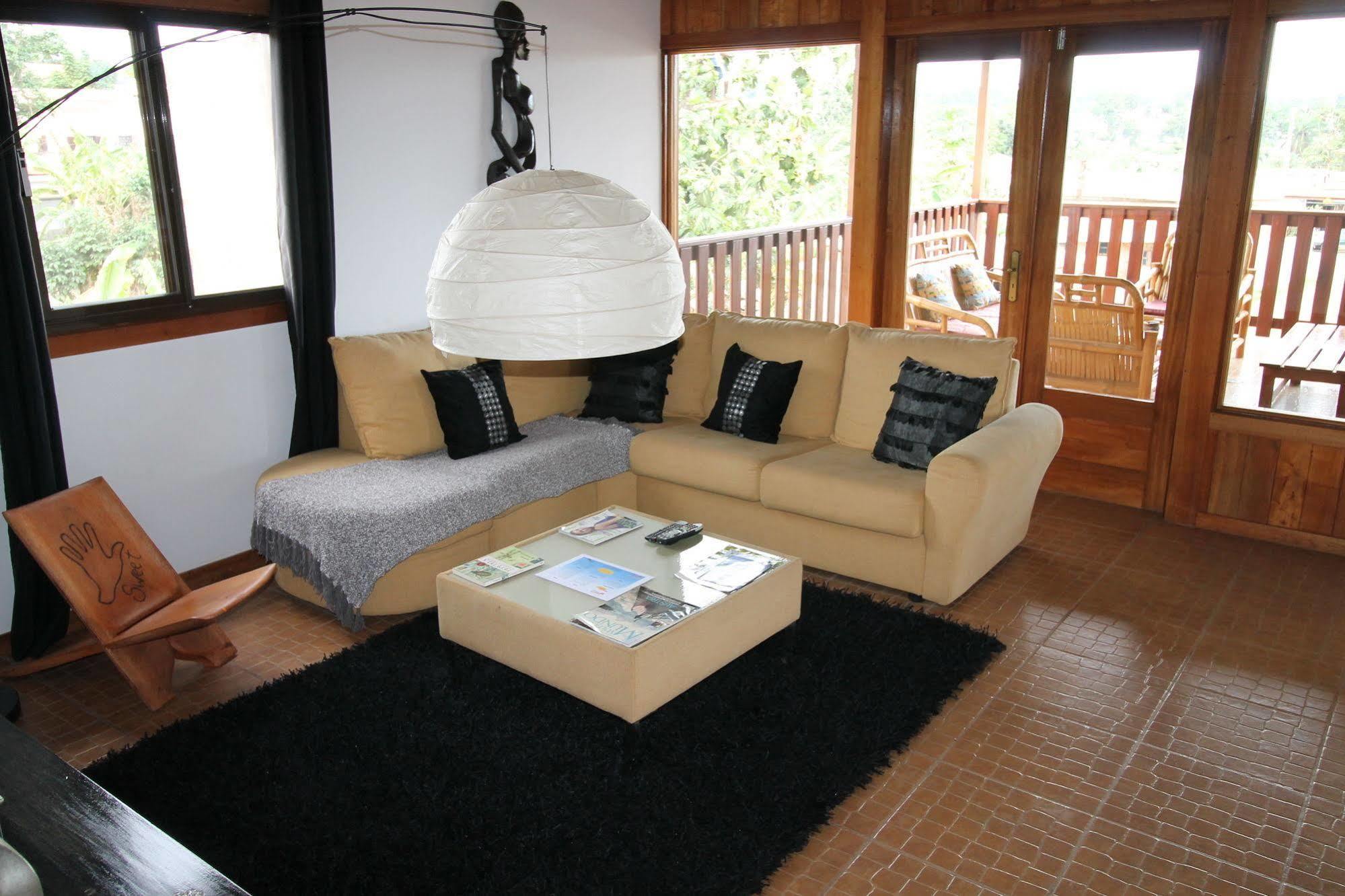 Sweet Guest House Sao Tome Zewnętrze zdjęcie